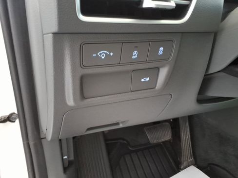 Used 2025 Hyundai Sonata SE FWD image 21