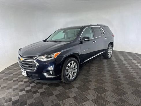 Used 2020 Chevrolet Traverse Premier w/ LPO, Roadside Safety Package AWD/4WD image 5