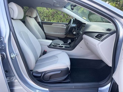 Used 2017 Hyundai Sonata SE image 11