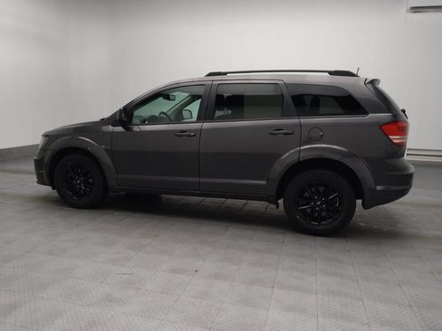 Used 2020 Dodge Journey SE w/ SE Popular Equipment Group FWD image 3