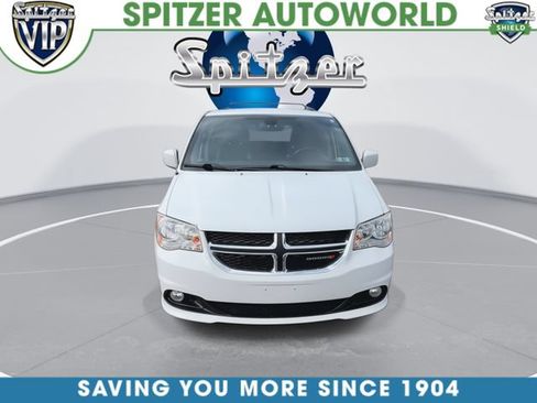 Used 2019 Dodge Grand Caravan SXT FWD image 3