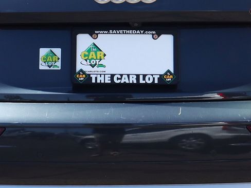 Used 2018 Audi Q5 2.0T Premium Plus w/ Premium Plus Package image 21