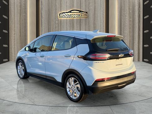 Used 2022 Chevrolet Bolt LT image 5