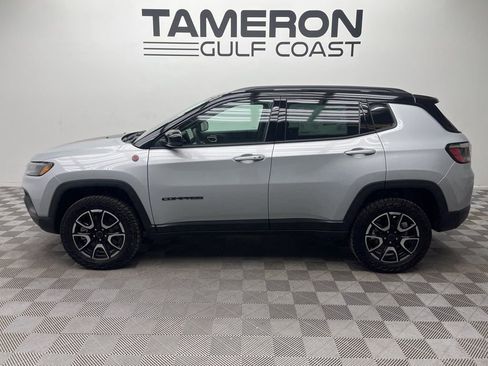 New 2026 Jeep Compass Trailhawk image 2