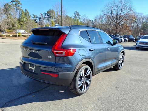 New 2026 Volvo XC40 B5 Ultra w/ Protection Package Premier image 3