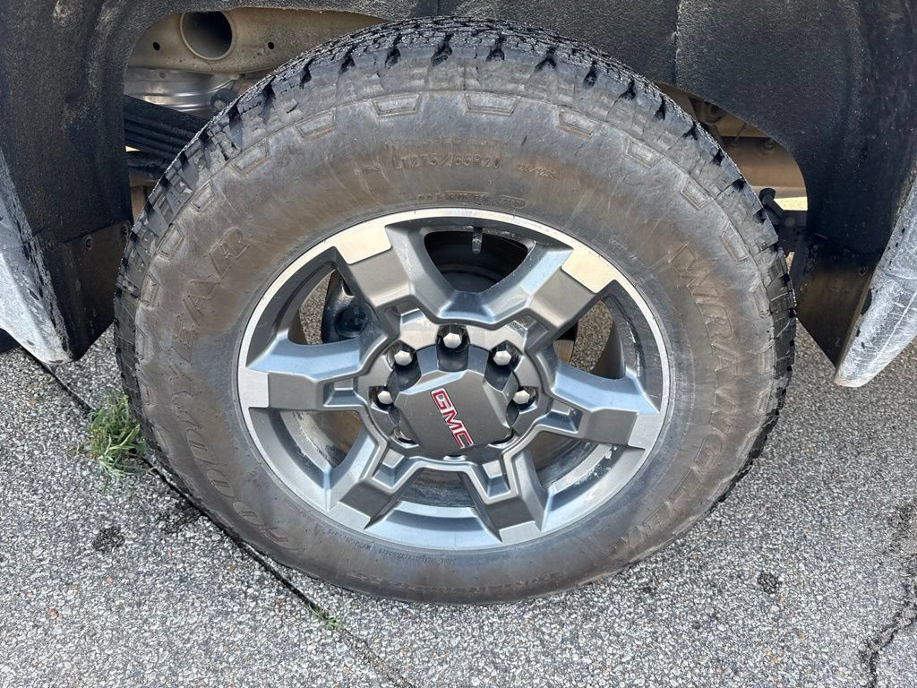 Certified 2025 GMC Sierra 2500 SLT AWD/4WD image 7