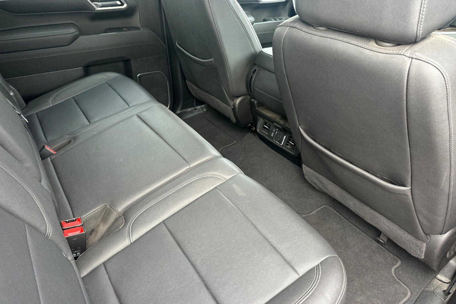 Used 2025 GMC Sierra 1500 SLT AWD/4WD image 18