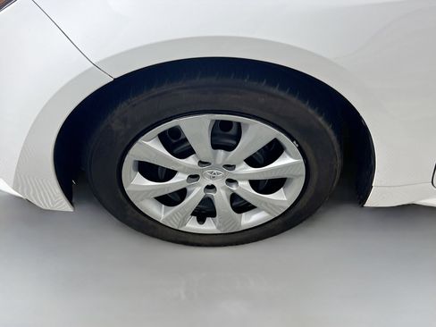 Used 2023 Toyota Corolla LE FWD image 14