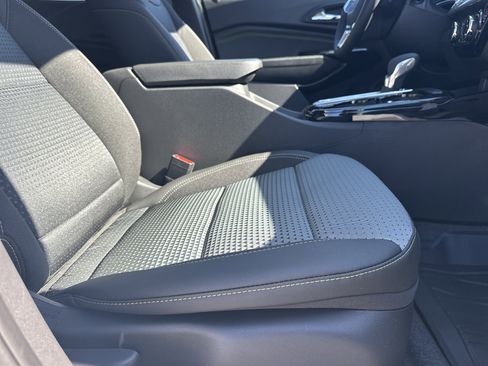 New 2026 Chevrolet Trax LT w/ Driver Confidence Package image 15