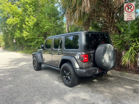 Used 2020 Jeep Wrangler Unlimited Sport AWD/4WD image 5