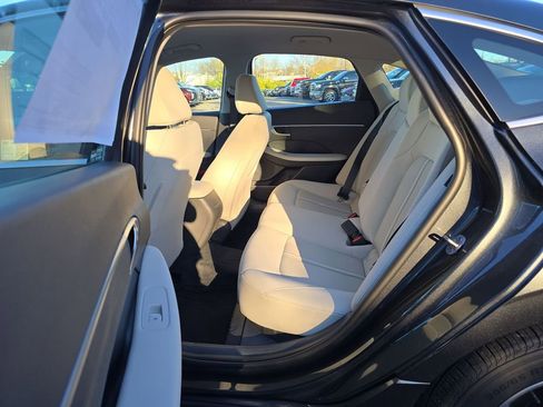 Used 2025 Hyundai Sonata SE FWD image 21