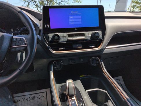 Certified 2024 Toyota Grand Highlander AWD Hybrid image 17