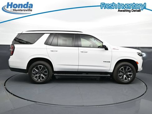 Used 2024 Chevrolet Tahoe Z71 w/ Luxury Package AWD/4WD image 11