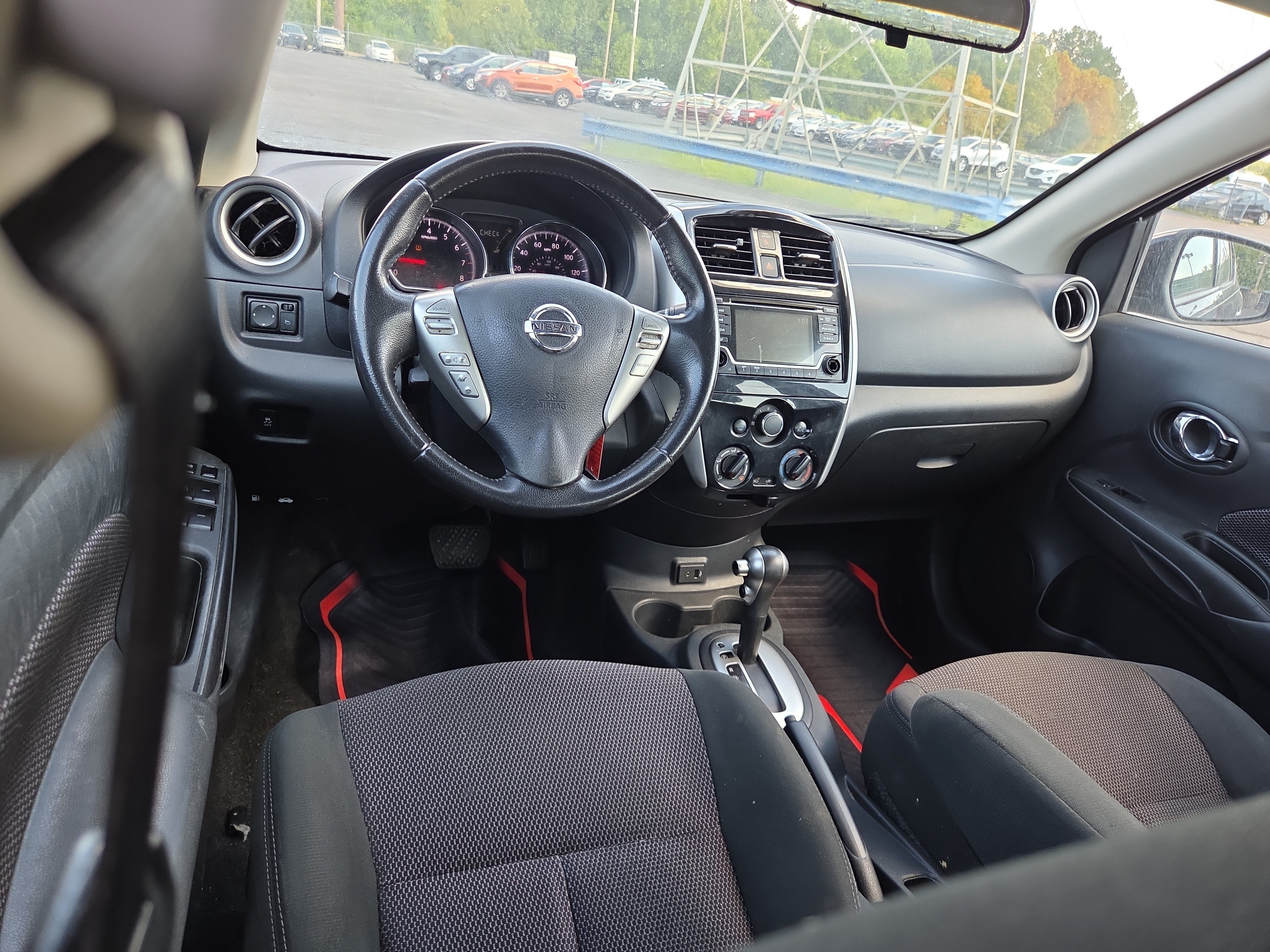 Used 2017 Nissan Versa SV w/ SV Special Edition Package FWD image 13