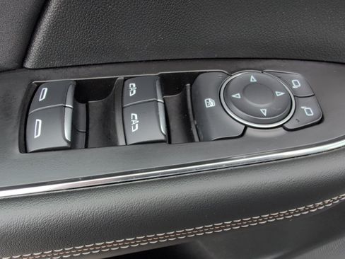 Used 2025 Buick Envision Sport Touring AWD/4WD image 16