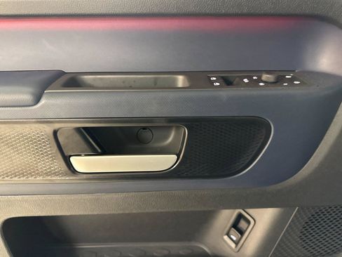 New 2025 Volkswagen ID. Buzz Pro S RWD image 10