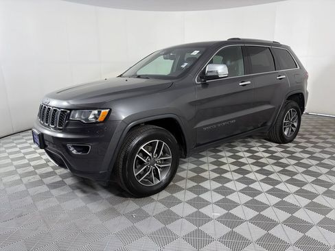 Used 2020 Jeep Grand Cherokee Limited w/ Trailer Tow Group IV AWD/4WD image 3