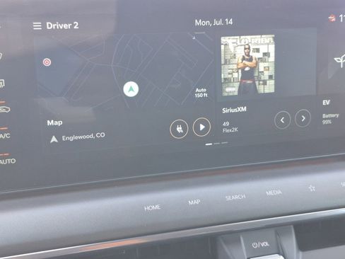 Certified 2024 Kia EV9 Land image 24