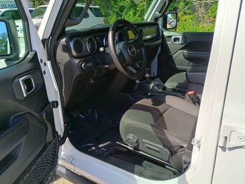 Used 2021 Jeep Wrangler Unlimited Sport AWD/4WD image 23