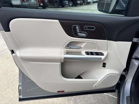 Used 2025 Mercedes-Benz GLA 250 image 26