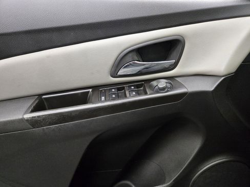 Used 2012 Chevrolet Cruze LS w/ Connectivity Package image 15