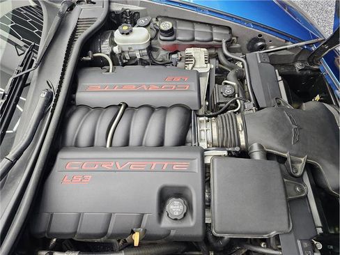 Used 2009 Chevrolet Corvette Coupe w/ Preferred Equipment Group RWD image 13