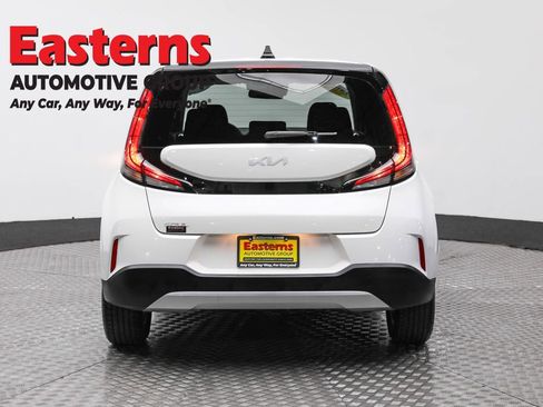 Used 2025 Kia Soul LX w/ LX Technology Package image 6