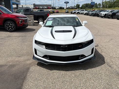 Used 2023 Chevrolet Camaro LT w/ RS Package RWD image 2