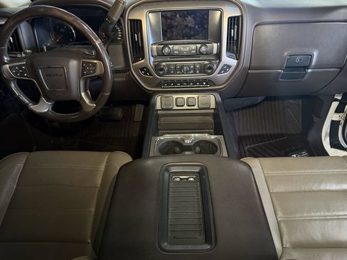 Used 2016 GMC Sierra 2500 Denali w/ Duramax Plus Package AWD/4WD image 6