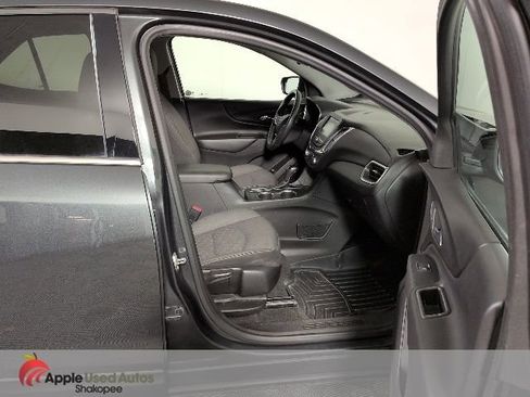 Used 2018 Chevrolet Equinox LT image 34