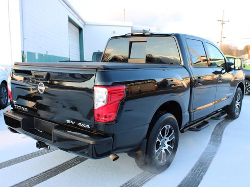 Certified 2024 Nissan Titan SV w/ SV Convenience Package image 8