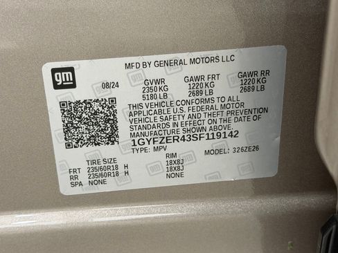 Certified 2025 Cadillac XT4 Sport FWD image 38