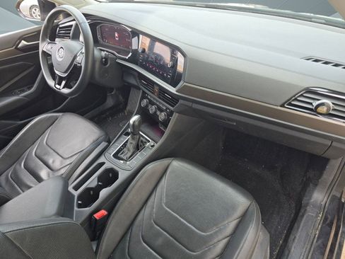 Used 2021 Volkswagen Jetta SEL Premium image 25