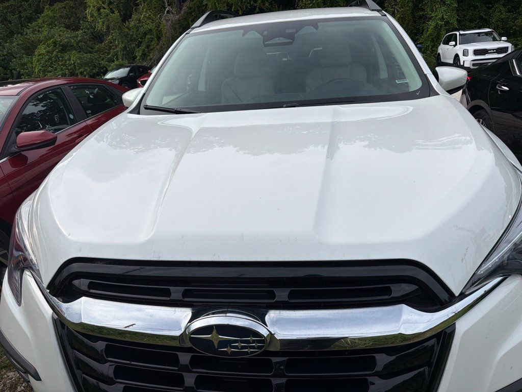 Used 2025 Subaru Ascent Premium AWD/4WD image 4