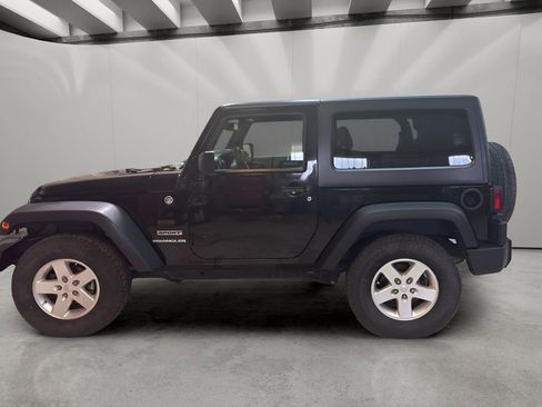 Used 2015 Jeep Wrangler Sport w/ Quick Order Package 23S AWD/4WD image 2