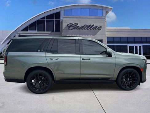 Used 2023 Cadillac Escalade Sport Platinum w/ LPO, ONYX Package AWD/4WD image 4