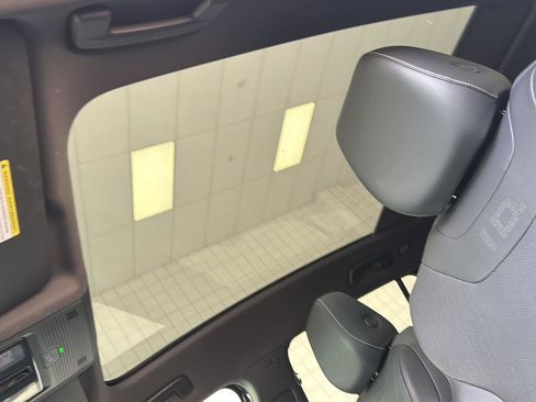 Used 2023 Volkswagen ID.4 Pro S image 14