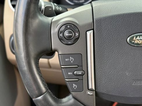 Used 2016 Land Rover LR4 HSE LUX image 18