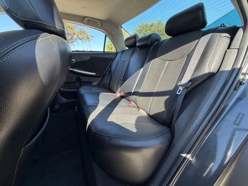 Used 2010 Toyota Corolla S image 8