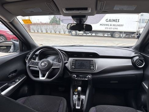 Used 2020 Nissan Kicks SV image 16
