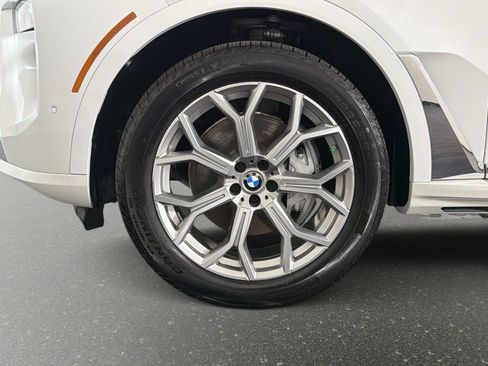 Used 2026 BMW X7 xDrive40i AWD/4WD image 21