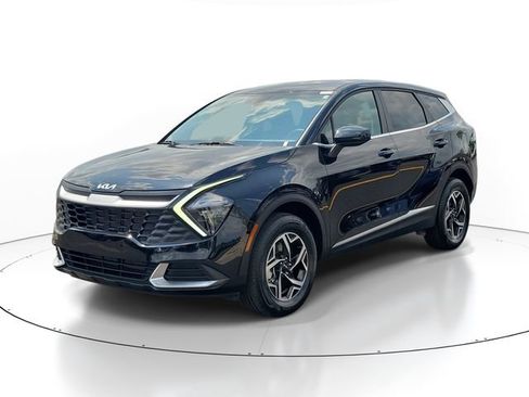Certified 2023 Kia Sportage LX AWD/4WD image 2