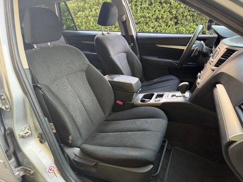 Used 2014 Subaru Outback 2.5i Premium image 26
