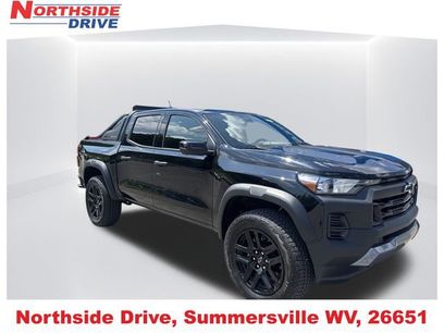 Used 2025 Chevrolet Colorado Trail Boss w/ Midnight Edition