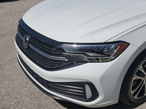 Certified 2024 Volkswagen Jetta Sport FWD image 12