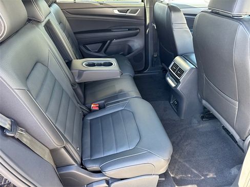 New 2026 Volkswagen Atlas Cross Sport SEL R-Line image 23