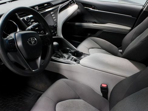 Used 2018 Toyota Camry LE w/ Audio Package FWD image 19