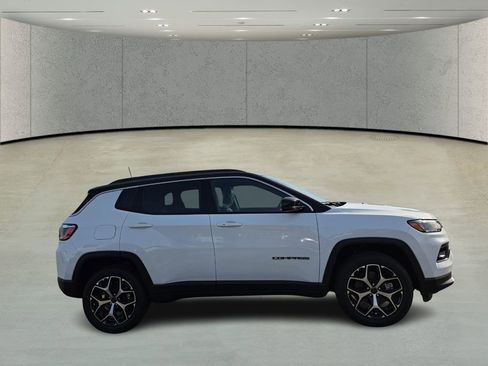 New 2026 Jeep Compass Limited AWD/4WD image 4