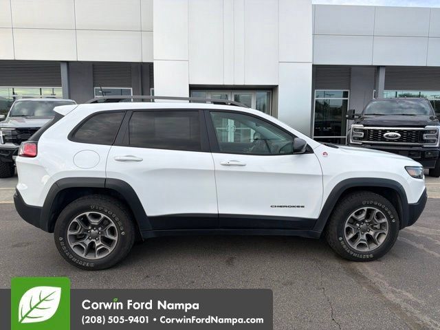 Used 2020 Jeep Cherokee Trailhawk w/ Comfort/Convenience Group AWD/4WD image 2