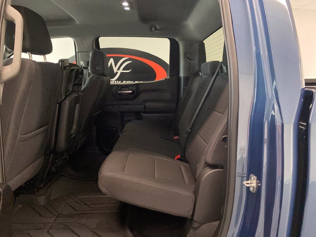 Used 2024 Chevrolet Silverado 1500 Custom w/ LPO, Dark Essentials Package RWD image 15
